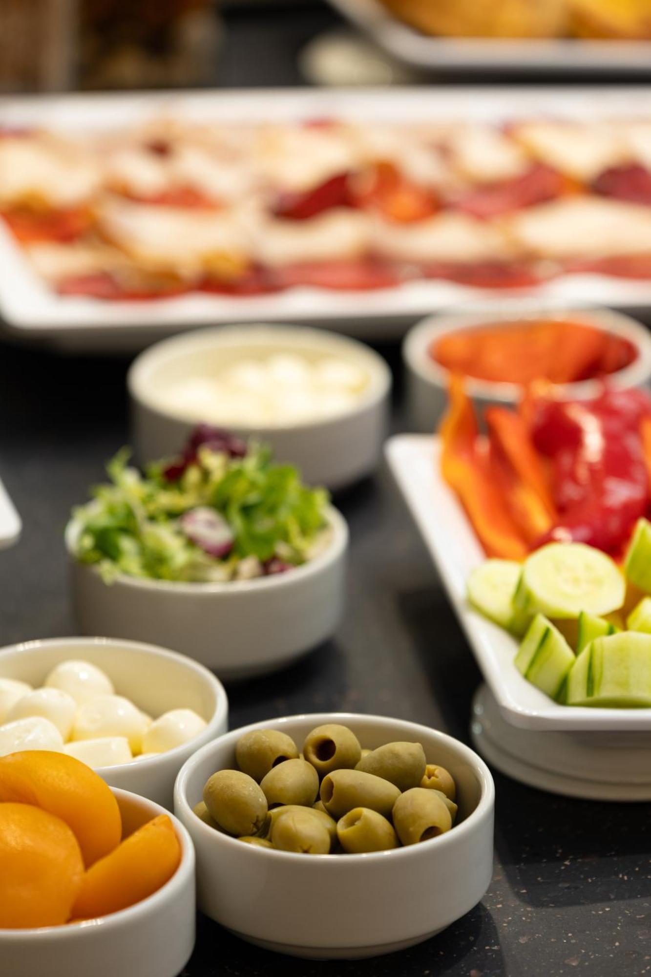 Hampton By Hilton Târgu-Mureş Extérieur photo